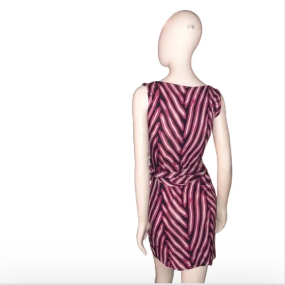 Diane Von Furstenberg Silk Shina faux wrap Herringbone dress - Picture 3 of 12